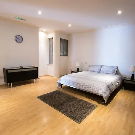 Bright, Spacious And Right In The Center