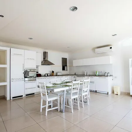 Bright, Spacious And Right In The Center